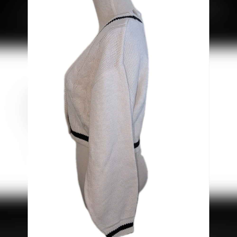 Nwt Ladies Love Tree White & Black  Cable Cardigan Size Small - Picture 4 of 8